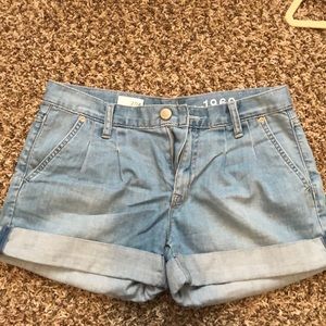 The softest jean shorts from Gap!